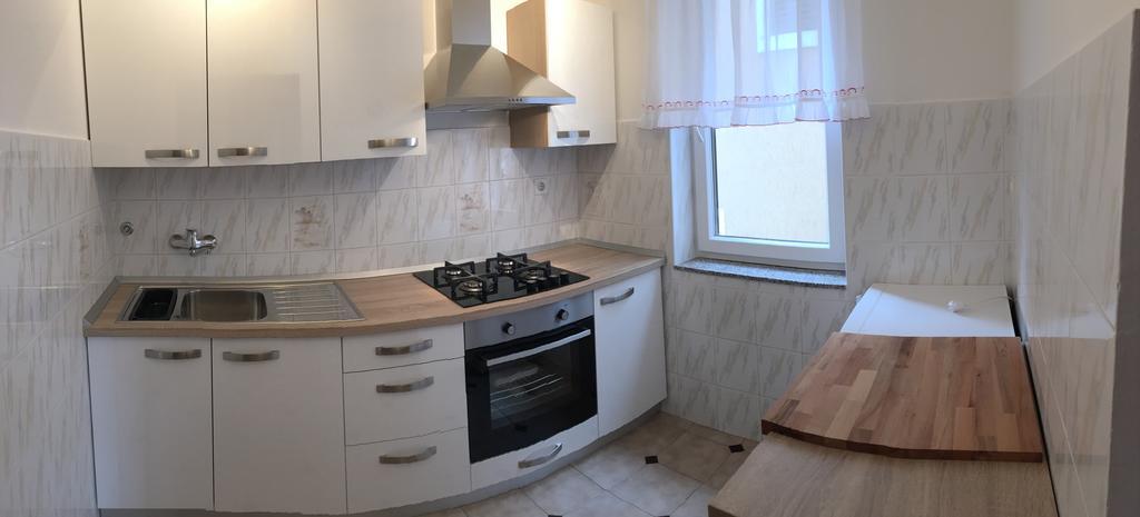 Guesthouse Maver Cres Eksteriør bilde
