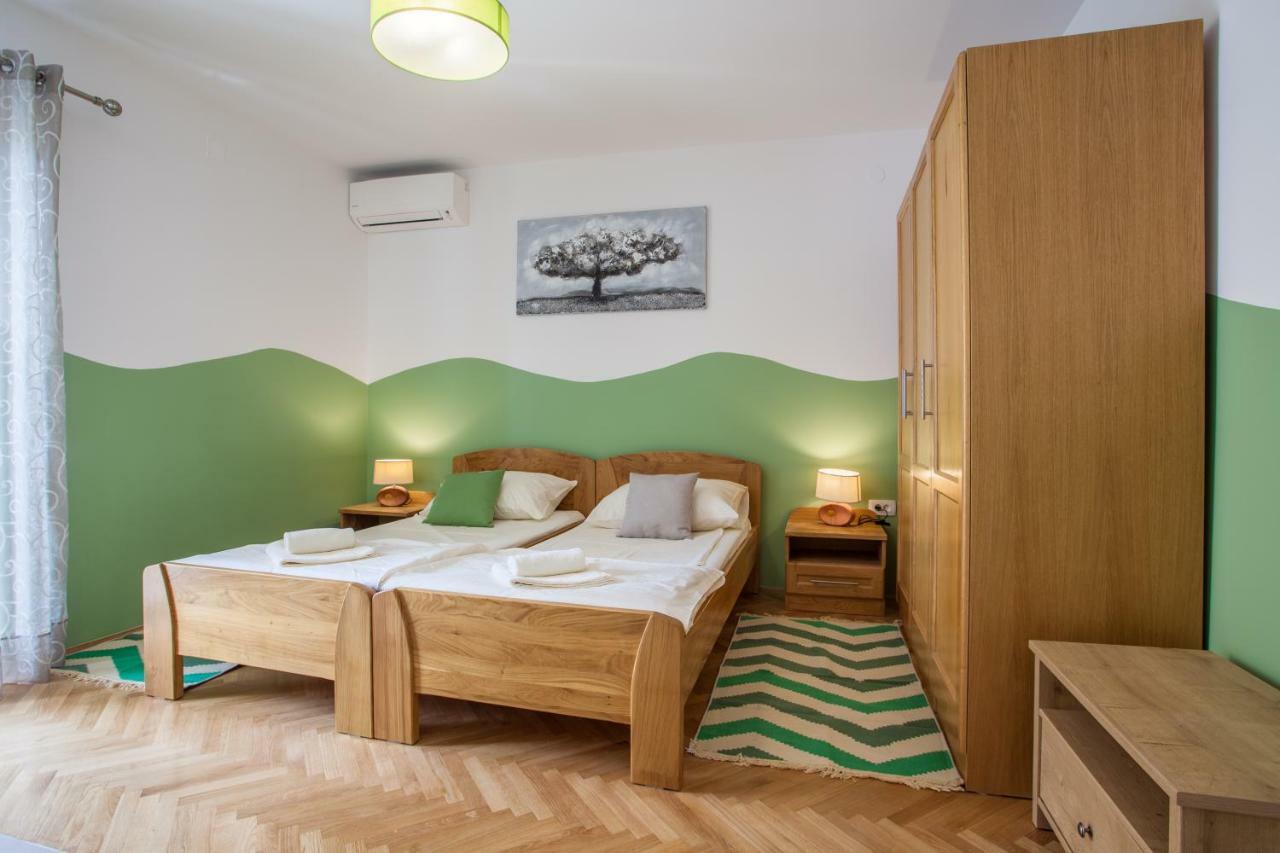 Guesthouse Maver Cres Eksteriør bilde